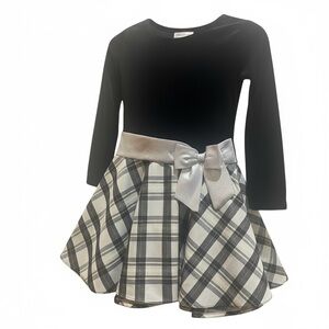 Bonnie Jean Girl’s black and silver formal Dress. (Size 8)